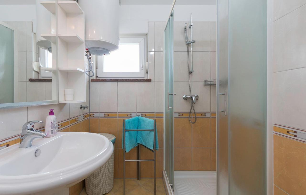 Seafront Apartment Gaby Medulin Exterior foto